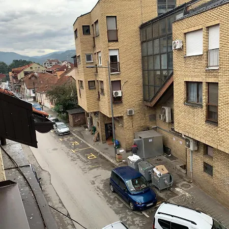 Pandurevic, Apartment